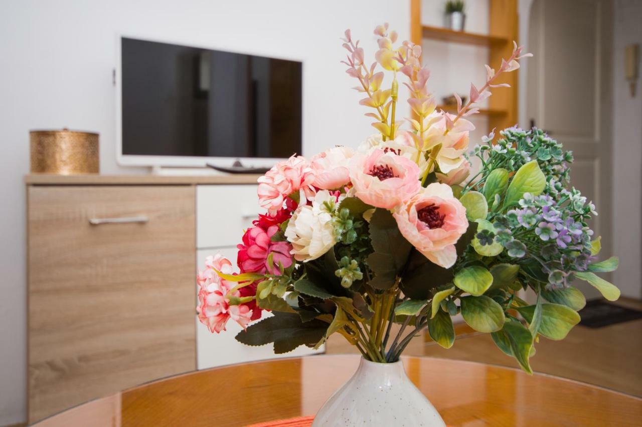 Downtown Star Apartment Belgrade Luaran gambar