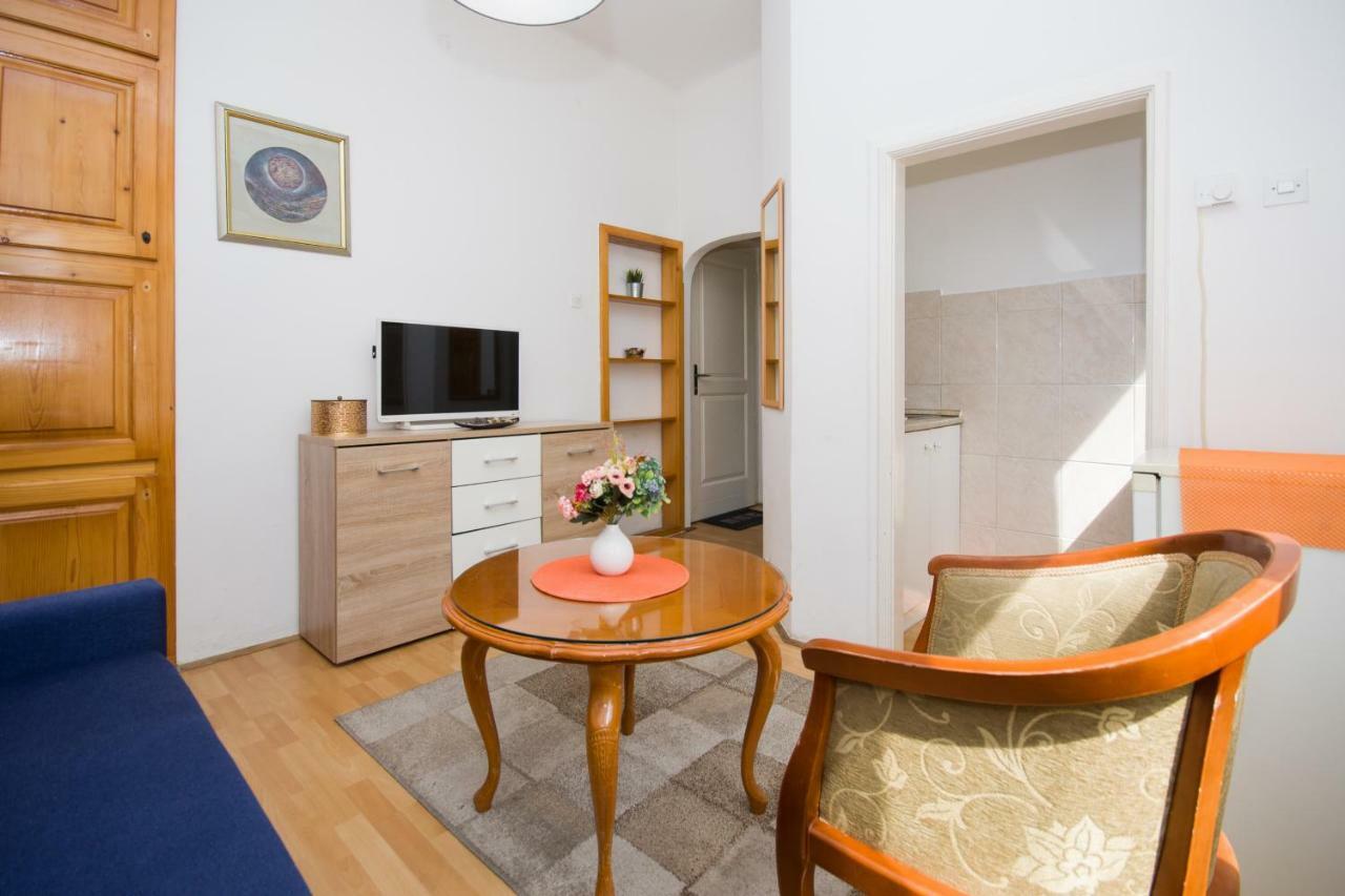 Downtown Star Apartment Belgrade Luaran gambar